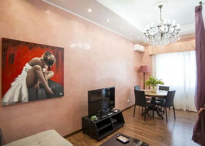 Stradivari Luxury Apartment